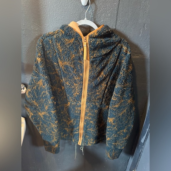 Women’s Prana Dark Blue Tan Sherpa Zip Up Jacket Size Large - Picture 1 of 4